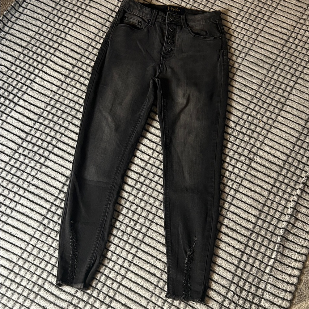 Junior’s Charcoal High Rise Jeans (5/26W)